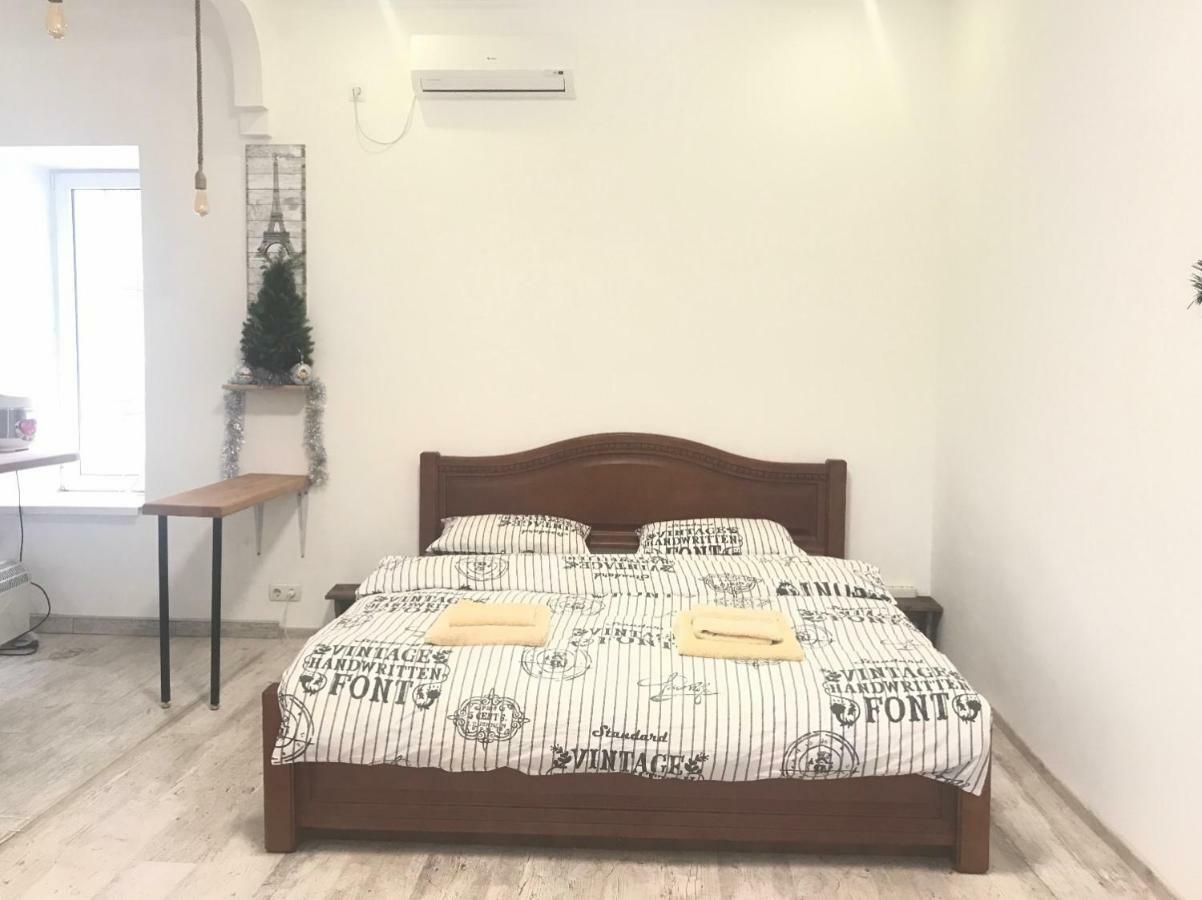 Uspenskaya 54/Ekaterinenskaya In The City Center Apartment Одеса Екстериор снимка