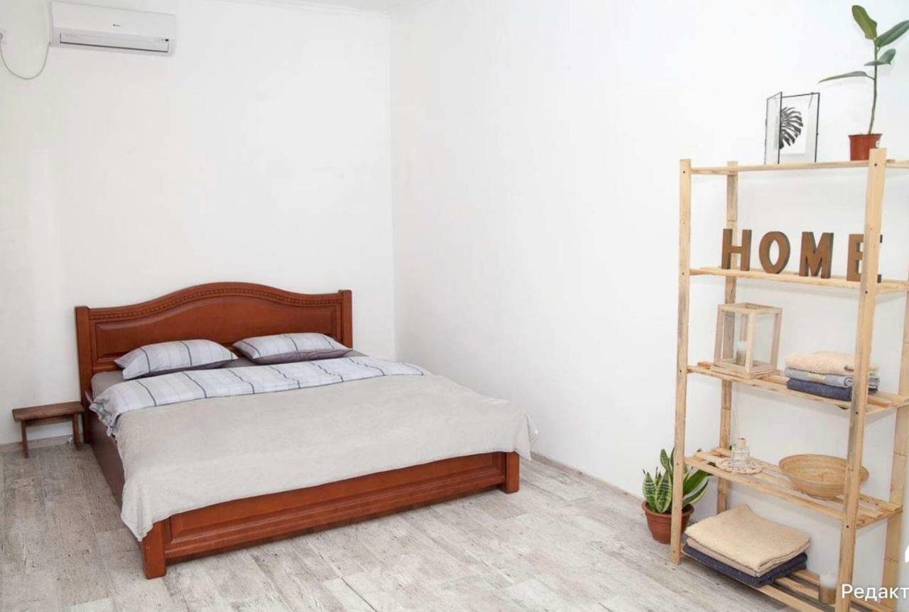 Uspenskaya 54/Ekaterinenskaya In The City Center Apartment Одеса Екстериор снимка